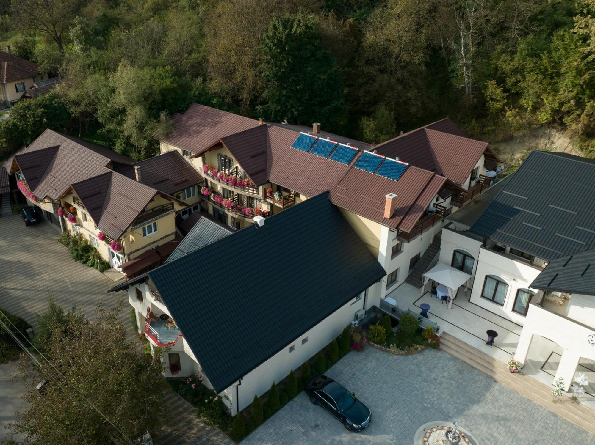 Pensiunea Marinela Sighetu Marmaţiei Exterior foto