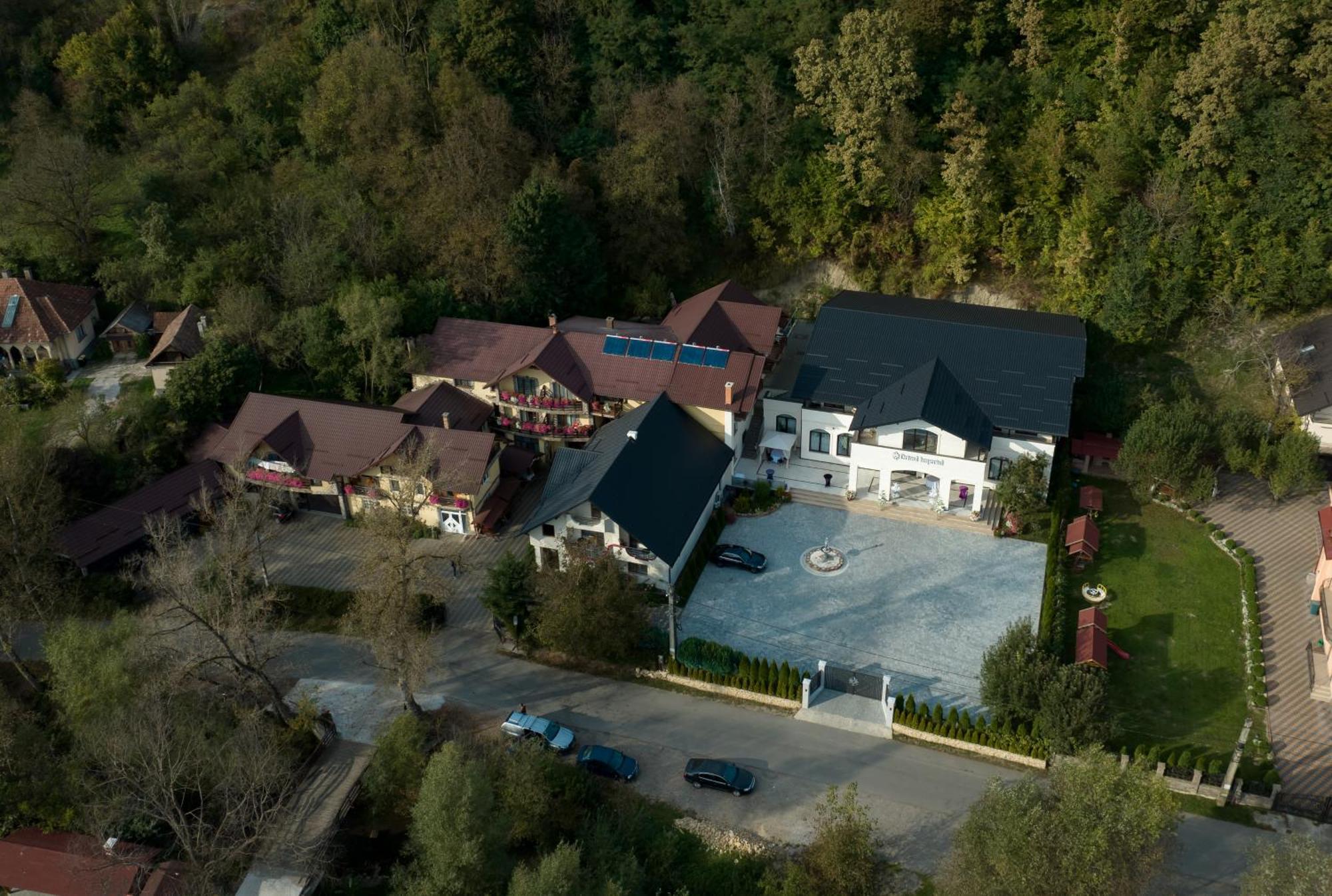 Pensiunea Marinela Sighetu Marmaţiei Exterior foto